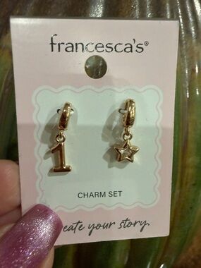 francesca's Gold Number 1 & Star Charm Set